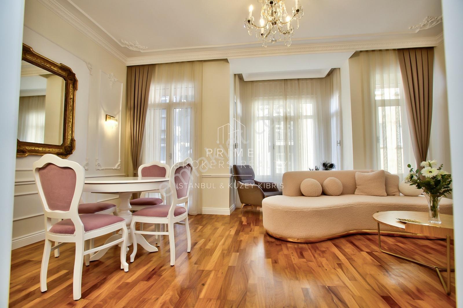 Cihangir'de Tarihi Dokuda Harika Restore Edilmiş Eşyalı Kiralık - Görsel 10