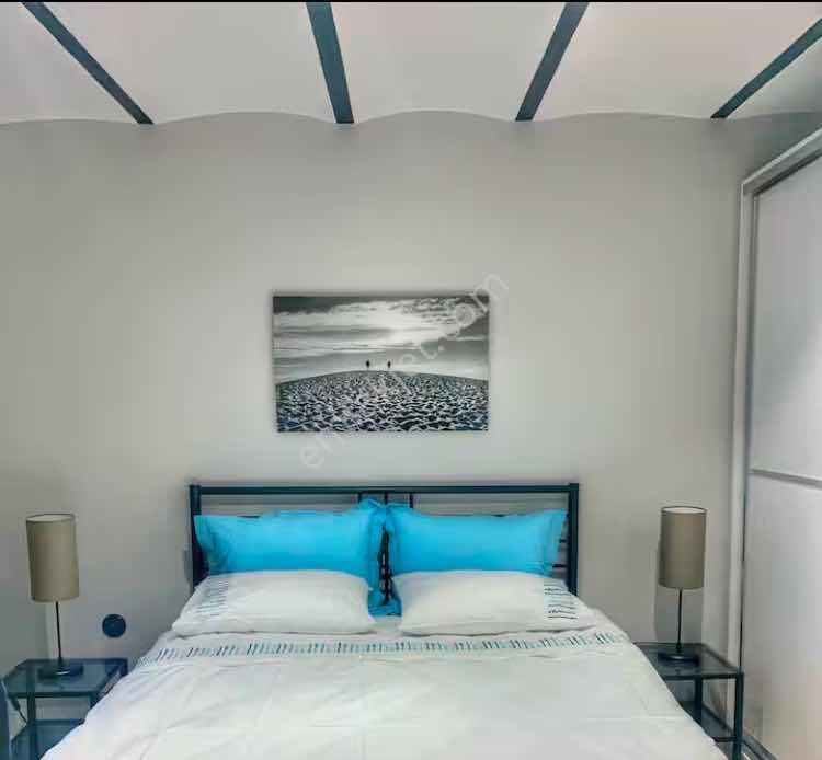Galatada Muhteşem Manzaralı Teraslı Eşyalı Kiralık Daire !!! - Görsel 26