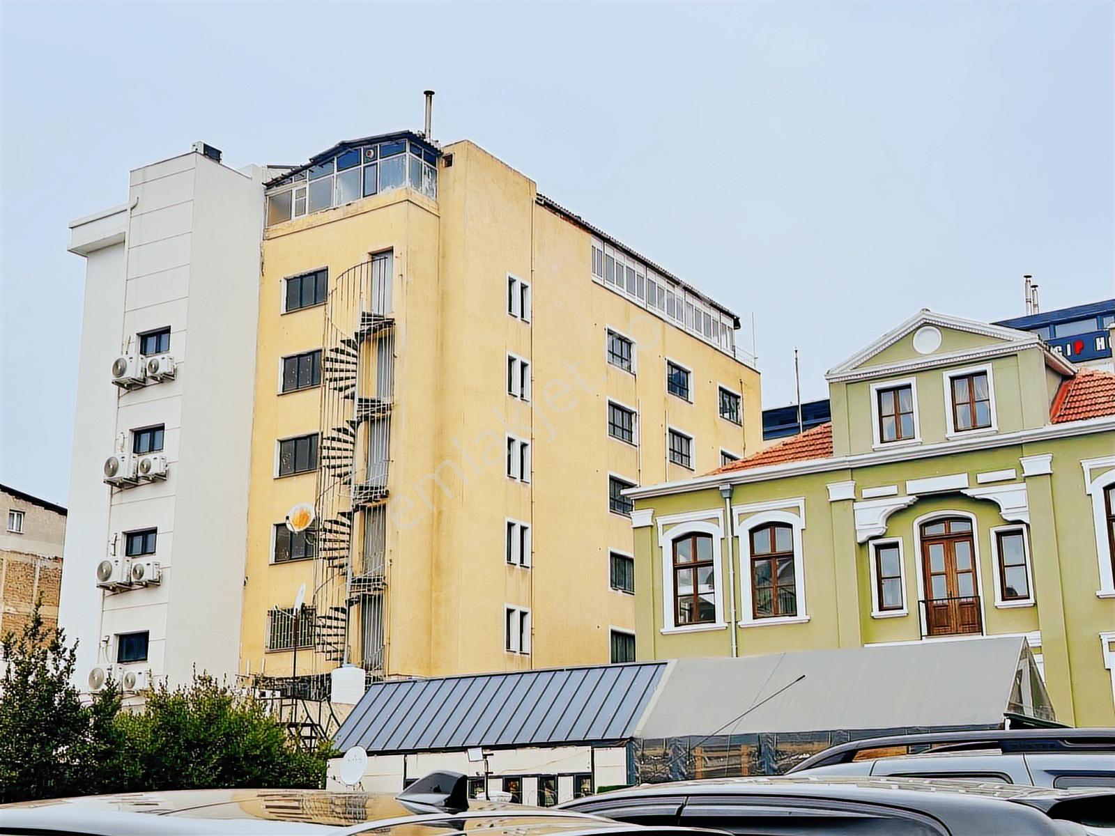 Bakırköy İstanbul Caddesinde Satılık Ticaret İmarlı Bina Arsası - Görsel 28