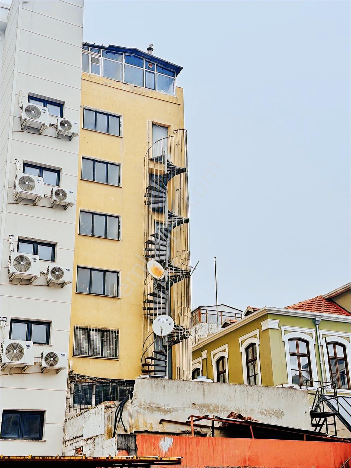Bakırköy İstanbul Caddesinde Satılık Ticaret İmarlı Bina Arsası - Görsel 29