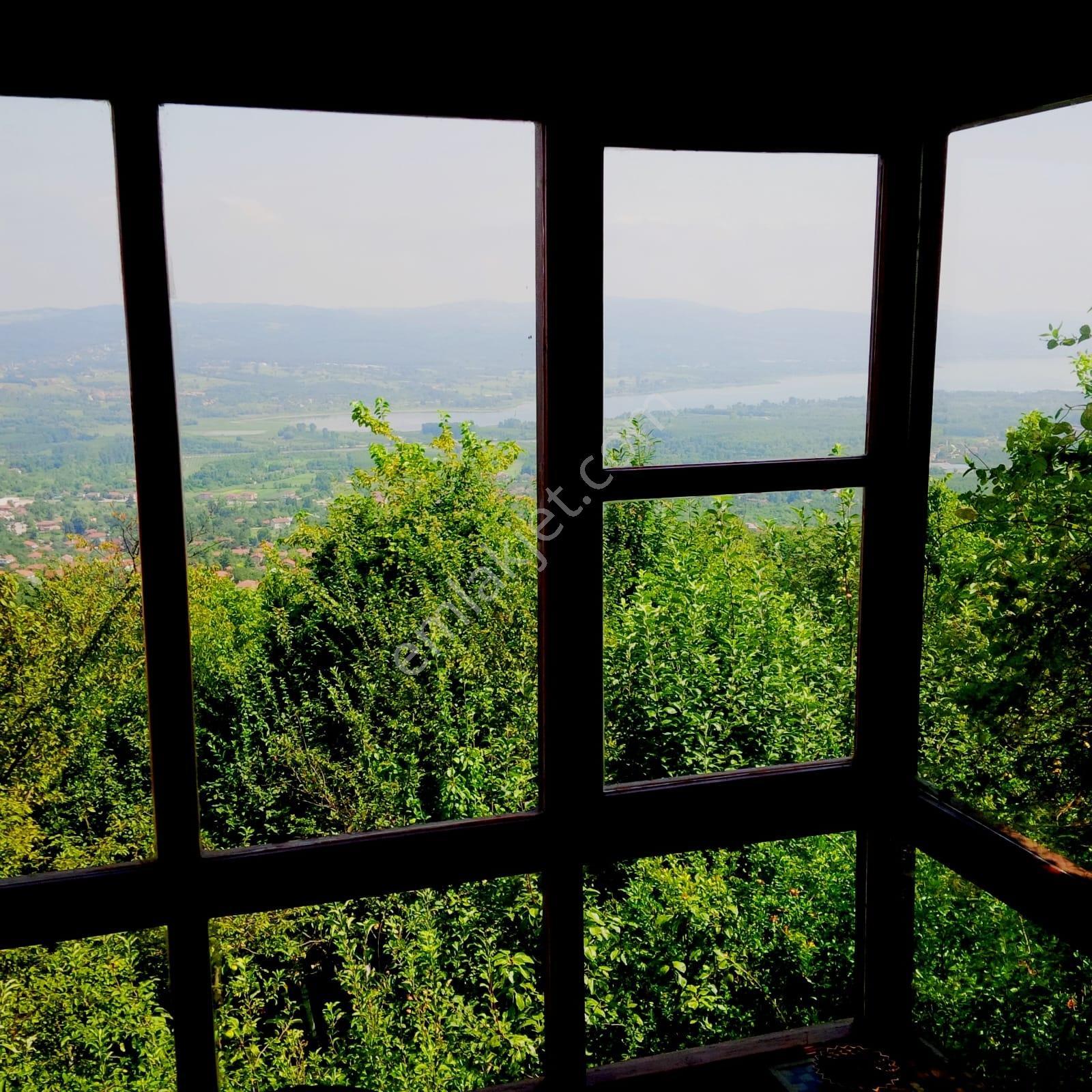 Kartepe - Maşukiye Göl Manzaralı Geniş Arazili Satılık Villa - Görsel 8