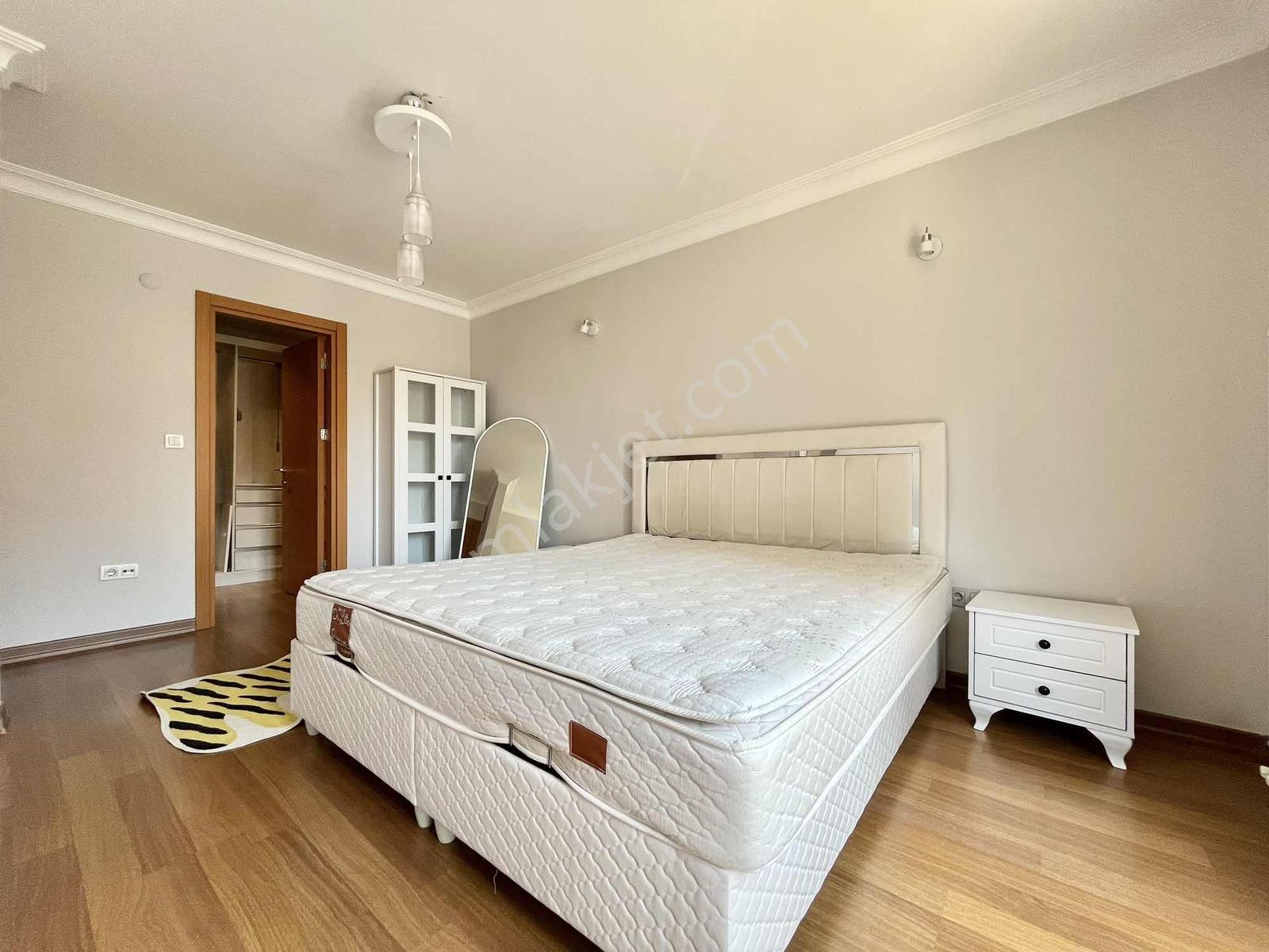 Şişli Mıddleist Sitesinde Full Eşyalı 3+1 Kiralık Daire - Görsel 21