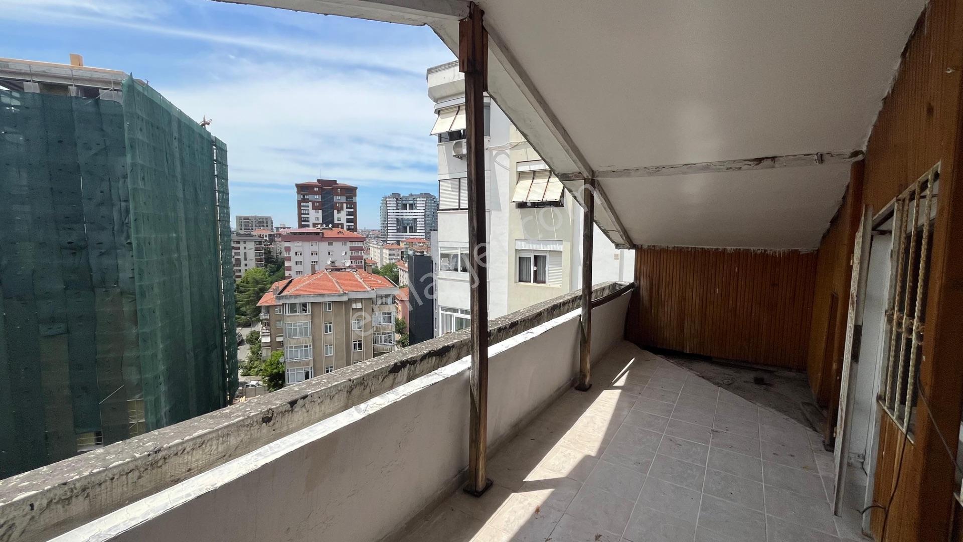 Kadıköy Kuyubaşı'nda Merkezi Konumda Geniş 3+1 Satılık Daire - Görsel 23
