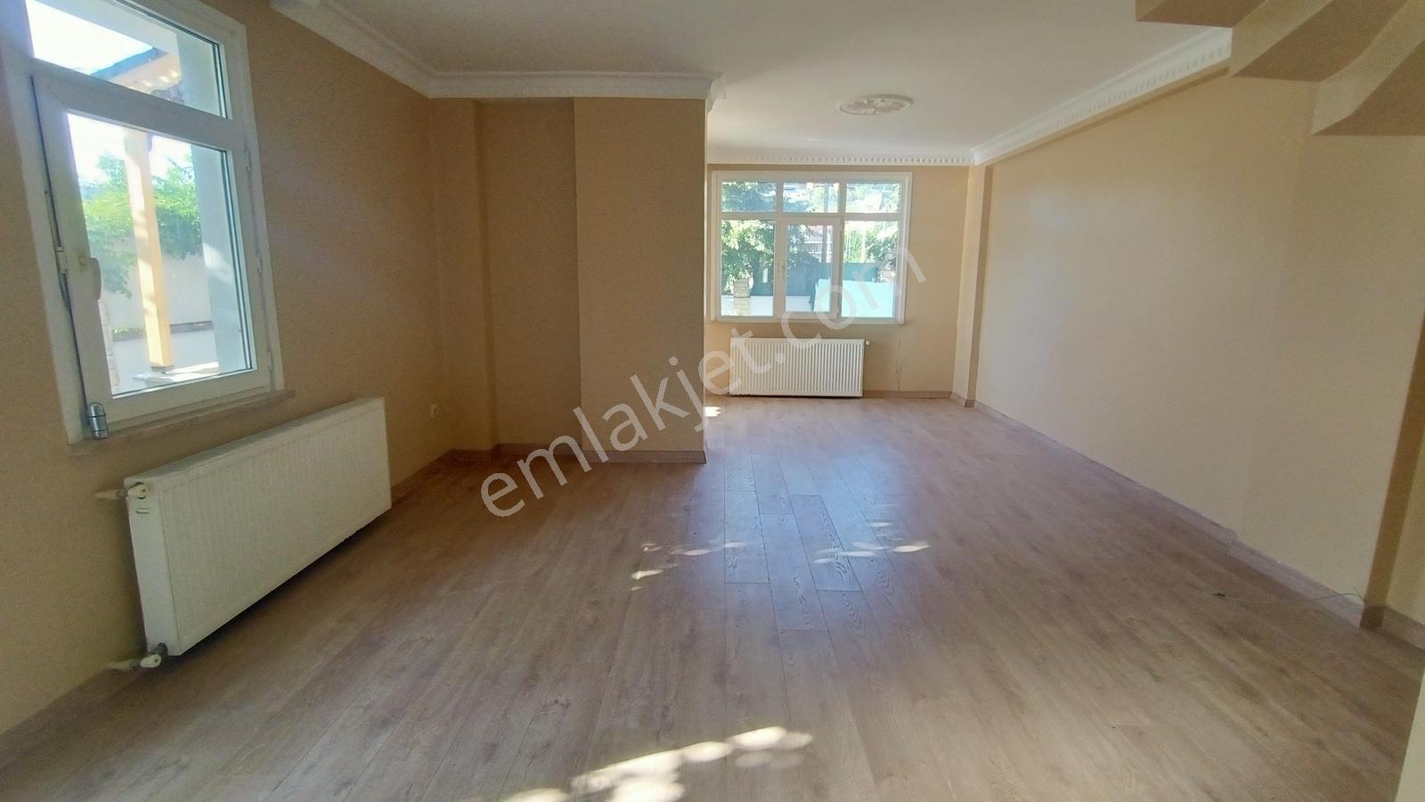 Şile Çavuş Mah. 6+1(3+1) Müstakil Bahçeli Villa - Görsel 23