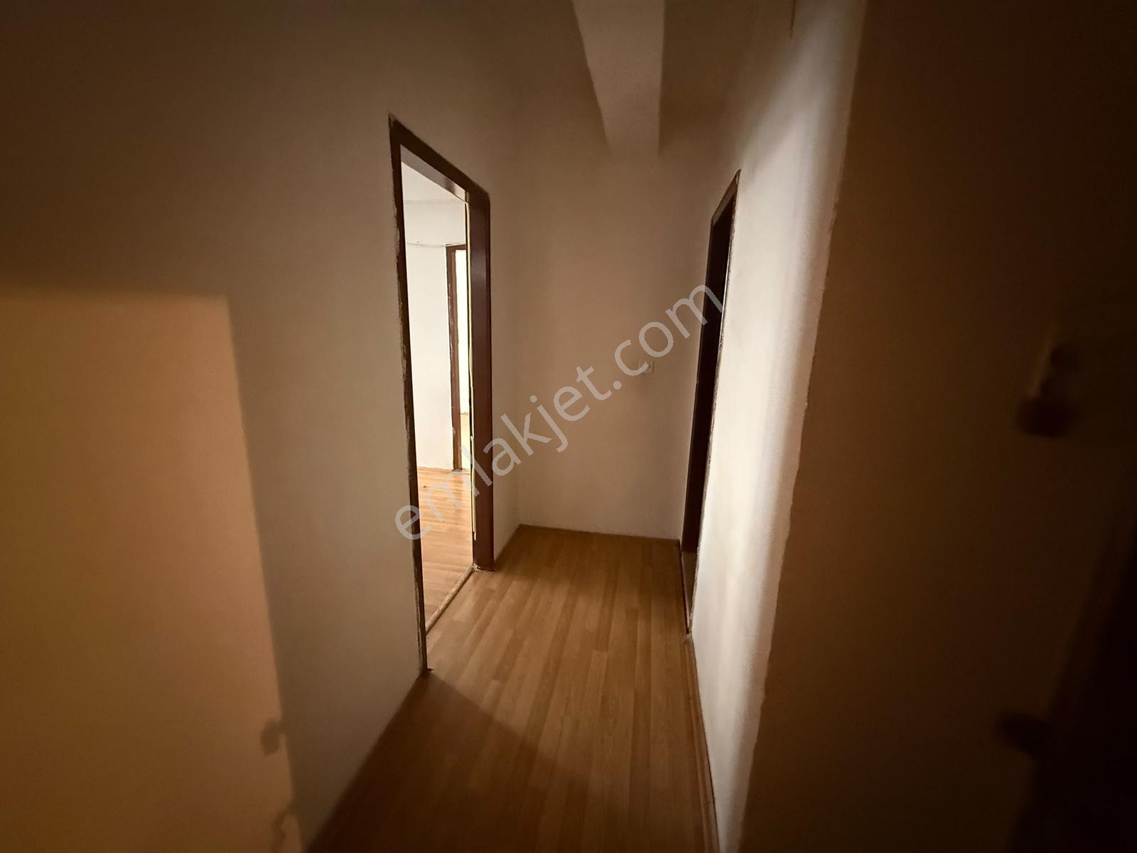 Vatan'dan Bademlik Caddesi Yakını Kot 1 Cepheleri Açık Kiralık - Görsel 3