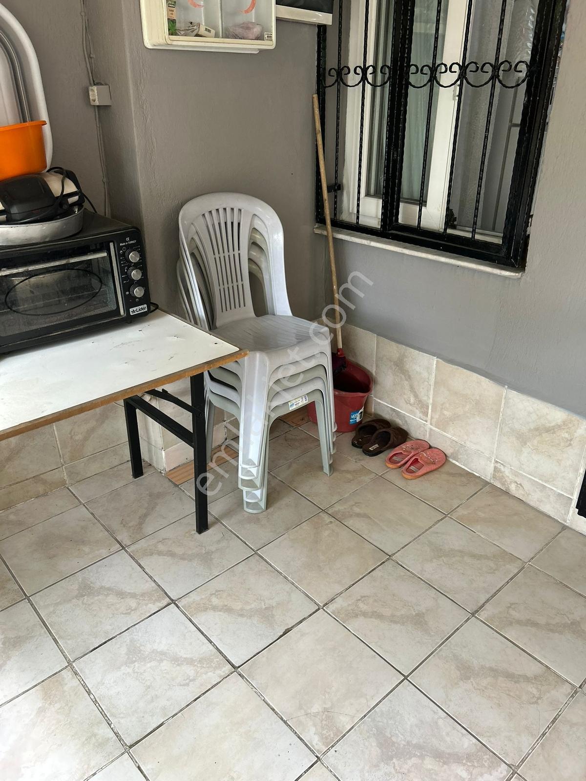 Konak Levent Mahallesinde Teraslı, Bakımlı 2+1 Müstakil Daire - Görsel 16