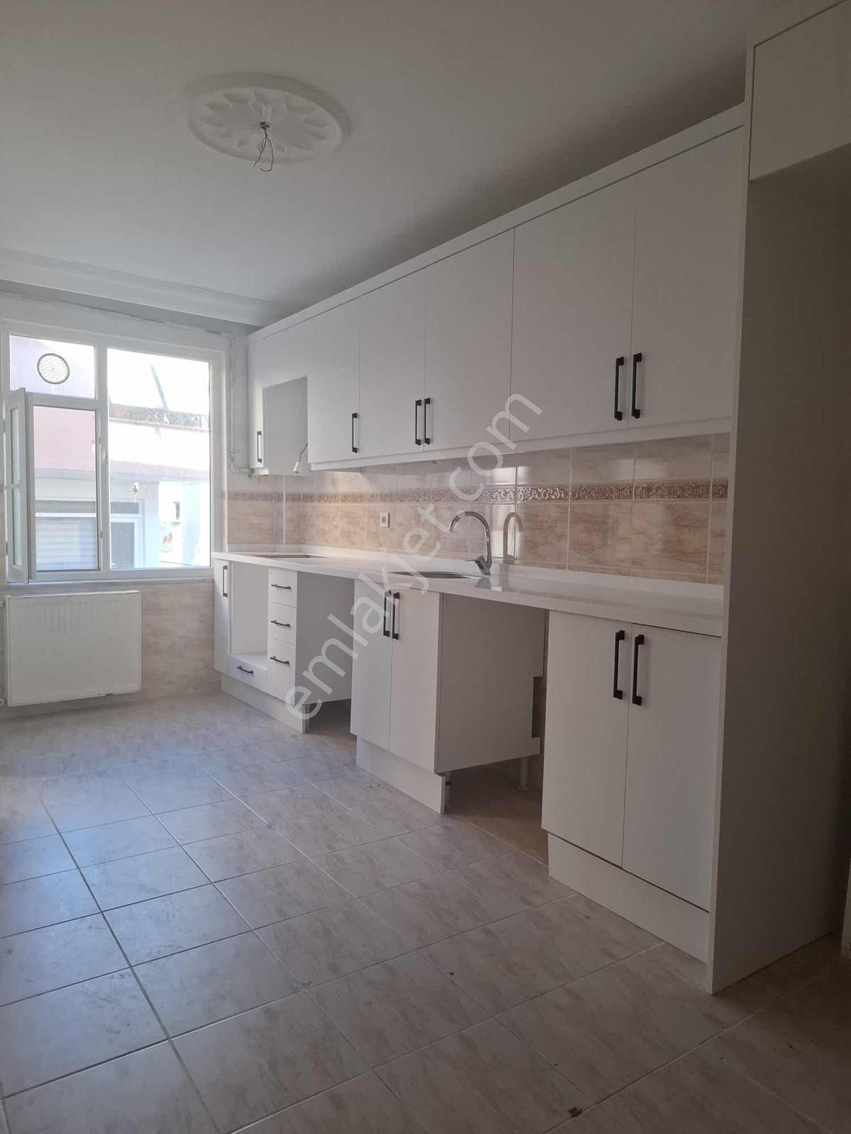Rehamedin Den Pendik Üst Kaynarca Da 2. Kat Acil Satılık 3+1