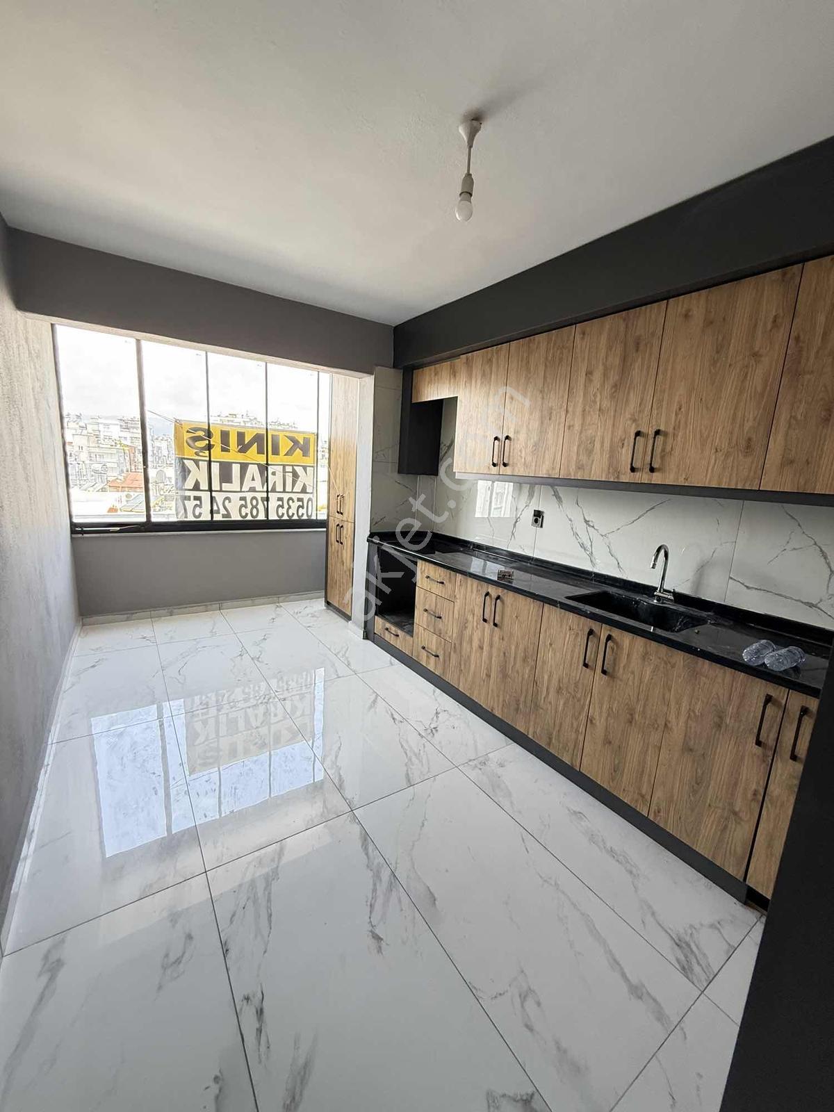 Kınış'dan Kurdali Cami Civarı 3+1 Bağımsız Mutfak Daire