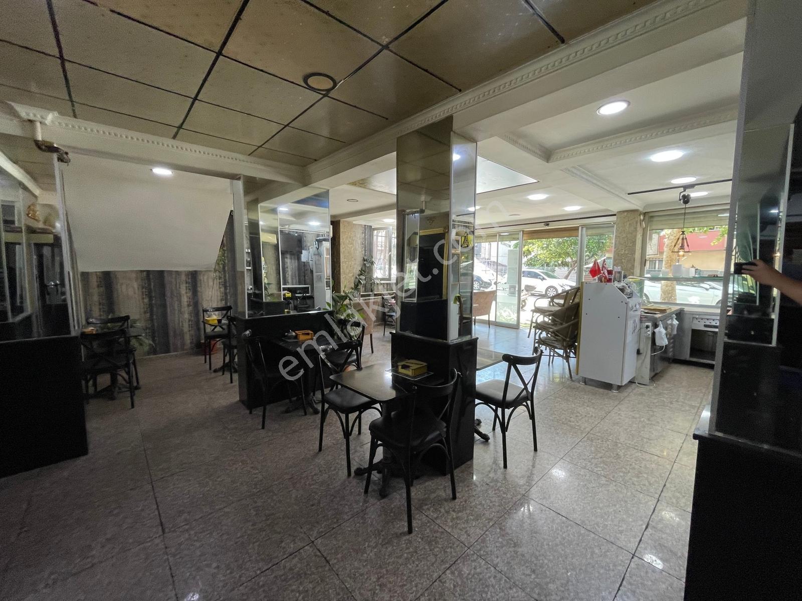Söğütlüçeşme Atatürk Caddesinde 140m2 Köşe Başı Dükkan - Görsel 6