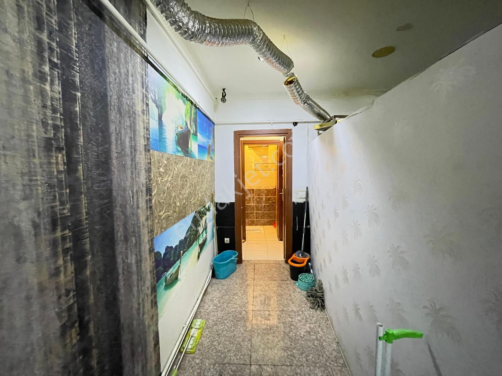 Söğütlüçeşme Atatürk Caddesinde 140m2 Köşe Başı Dükkan - Görsel 17