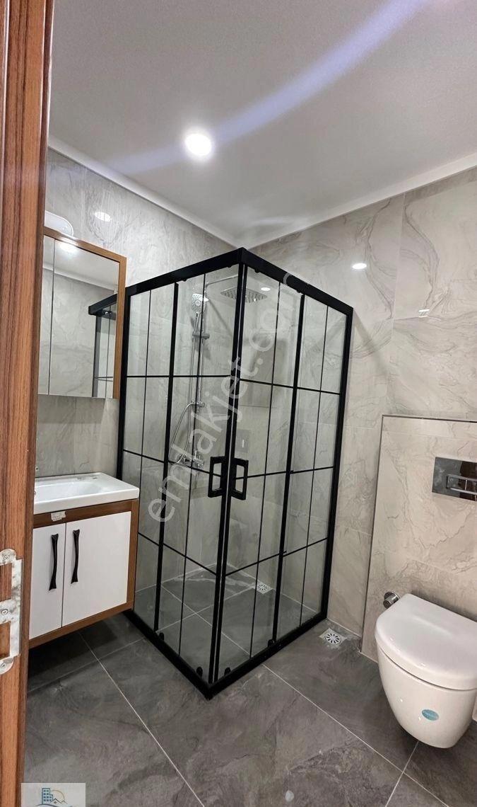 Hisar Mahallesinde Kapalı Otoparklı Havuzlu Panoramik Deniz Manzaralı 5+1 Ayrı Mutfak Villa - Görsel 21