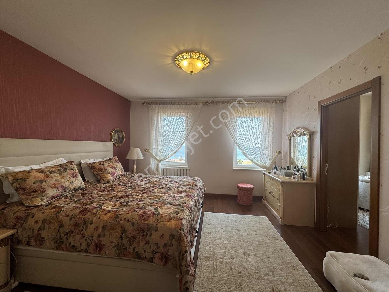 Remax Ten Deniz İstanbul Yakamoz Full Deniz Manzaralı 6+2 Villa - Görsel 33