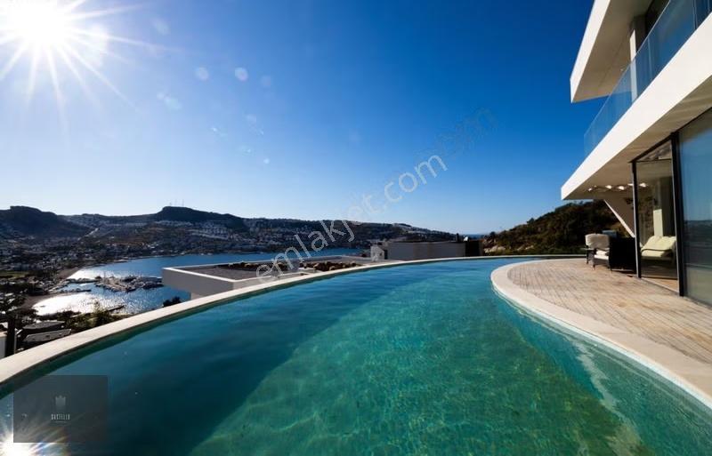 Gündoğan'da Deniz Manzaralı, Lüks Kiralık Villa