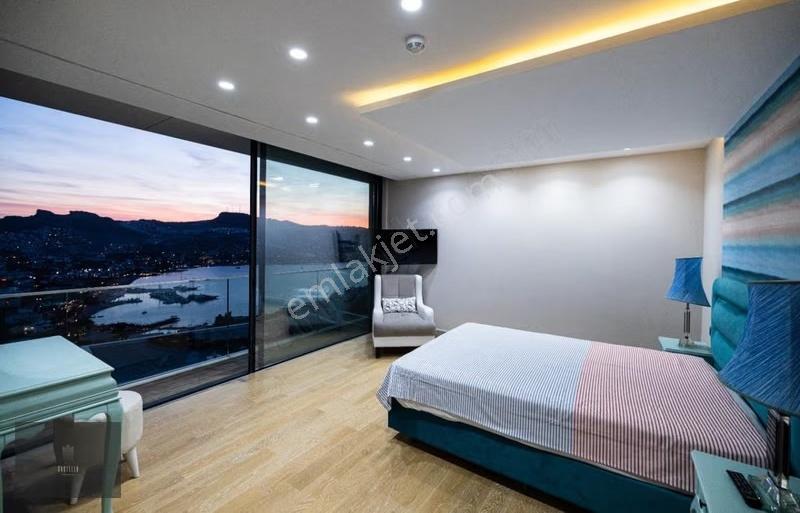 Gündoğan'da Deniz Manzaralı, Lüks Kiralık Villa - Görsel 9