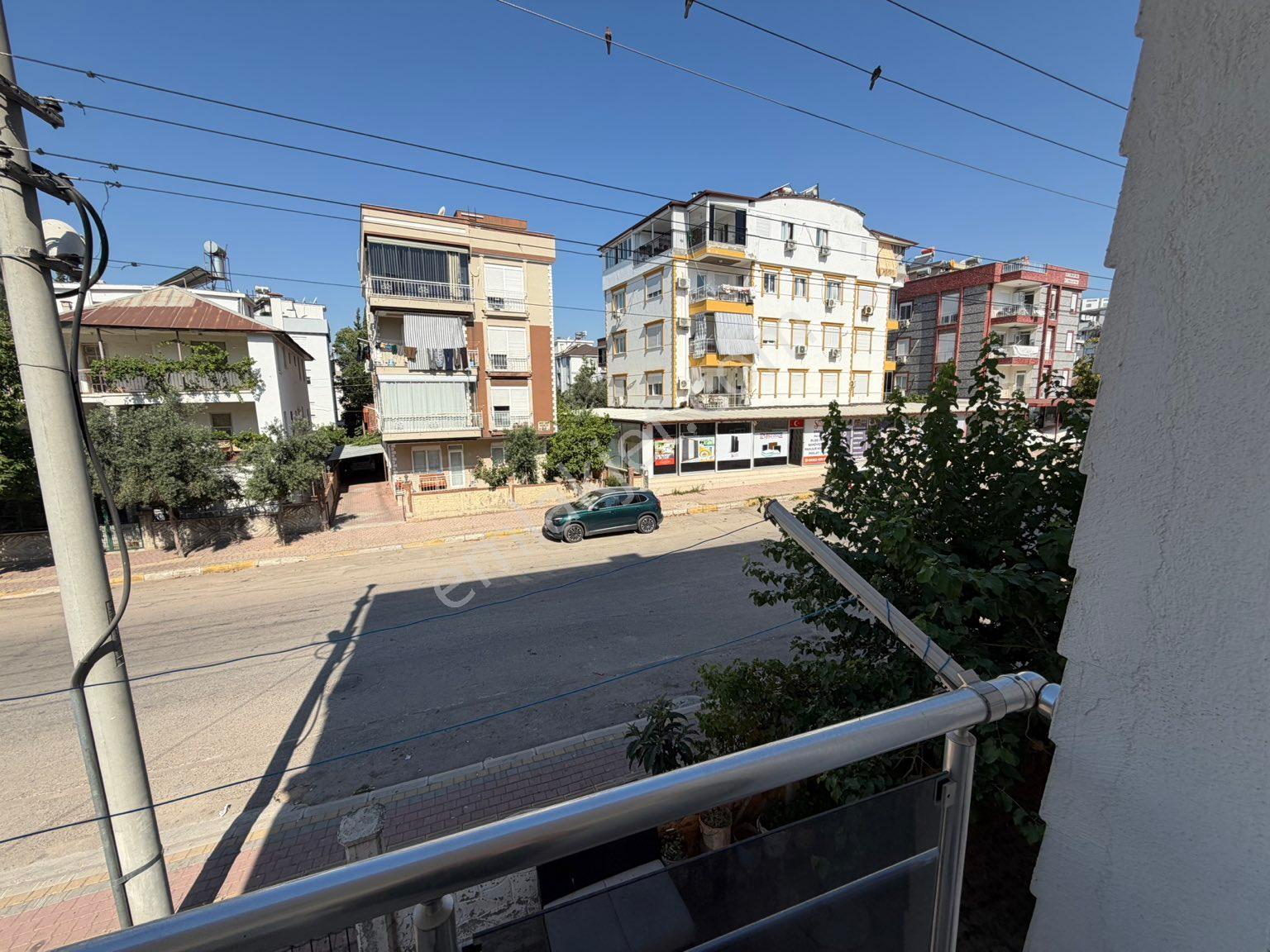 Ünsal'da Katta Ayrı Mutfaklı Satılık 2+1 Daire - Görsel 26