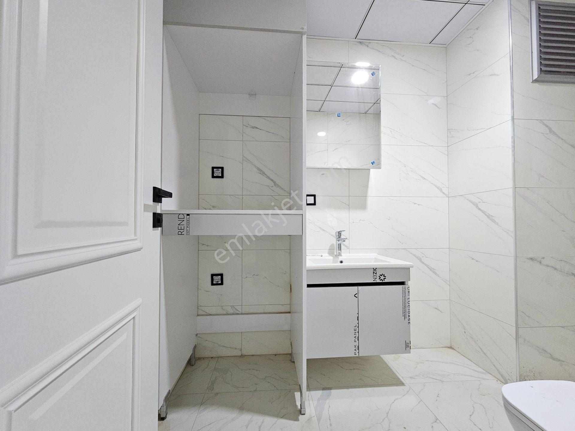 Ahmet Yesevi Caddesi Ve Beyhekim Caddesi Yakını Ultra Lüx Site İçerisinde Satılık 3+1 Daireler - Görsel 31