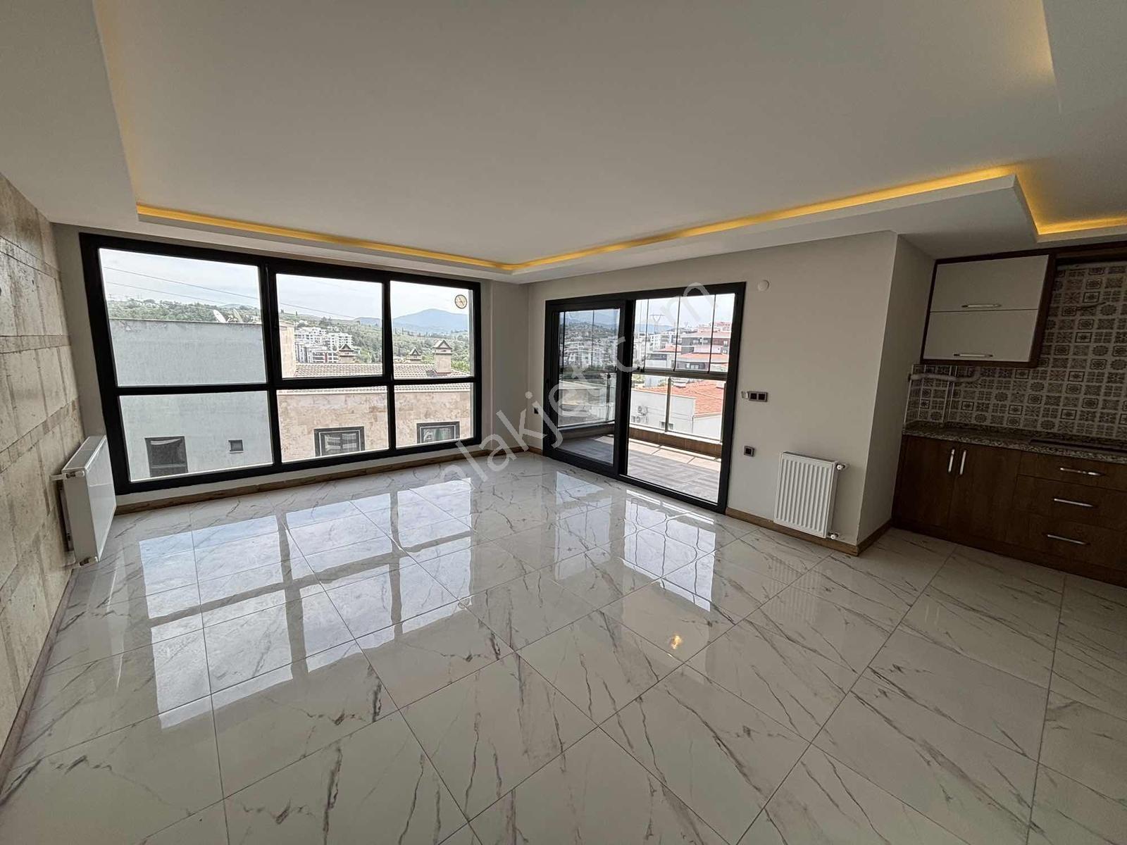 Kuşadasında 3+1 Havuzlu Site İçerisinde Geniş Kullanımlı Daire - Görsel 34