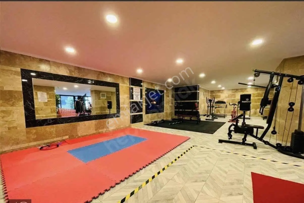 Kuşadasında 3+1 Havuzlu Site İçerisinde Geniş Kullanımlı Daire - Görsel 3