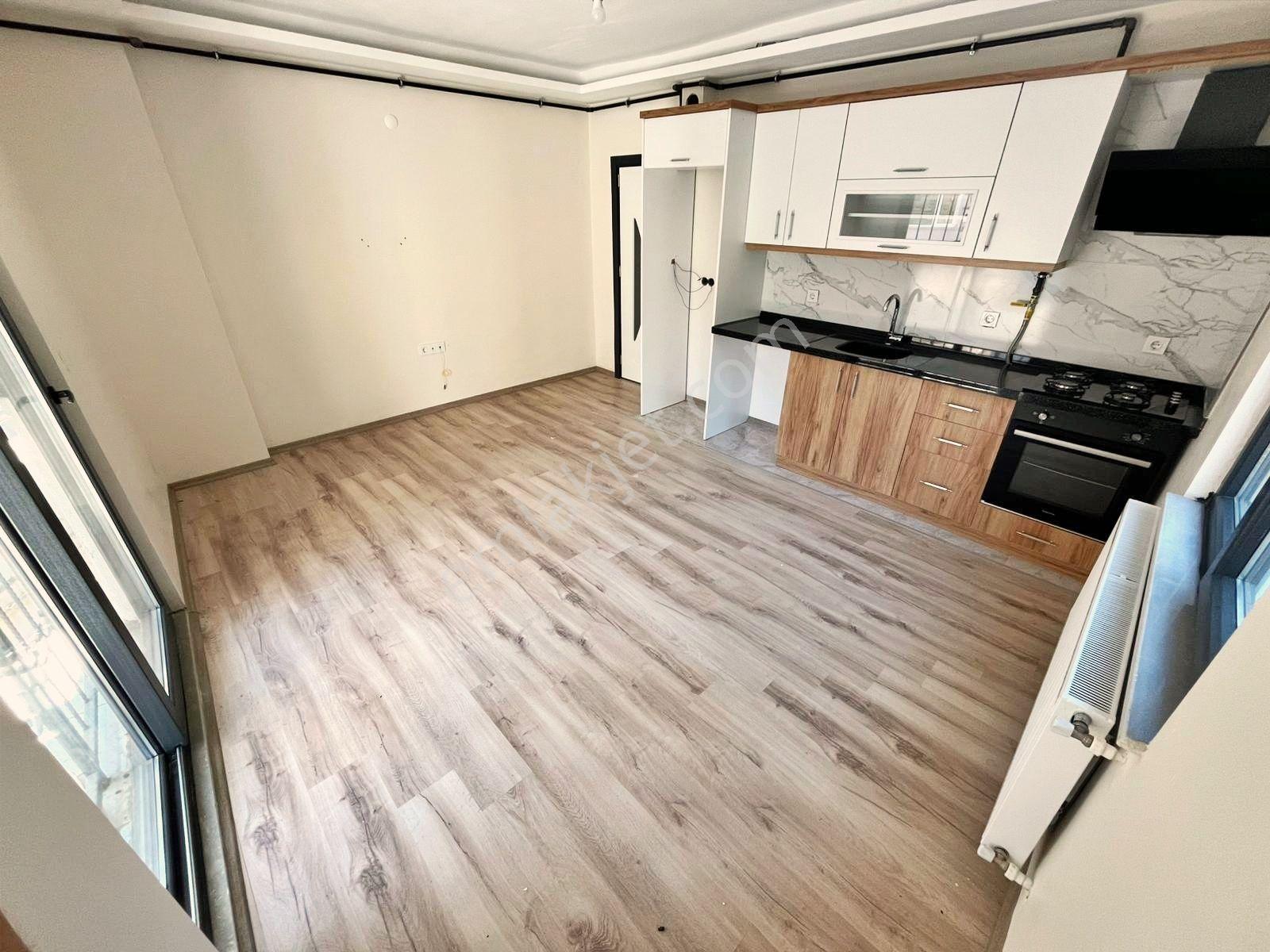 Blue Life Egenden Gerçek İlan Tuzcumuratta Satılık Doğalgaz Kombili Ön Cephe 2+1şık Daire - Görsel 9