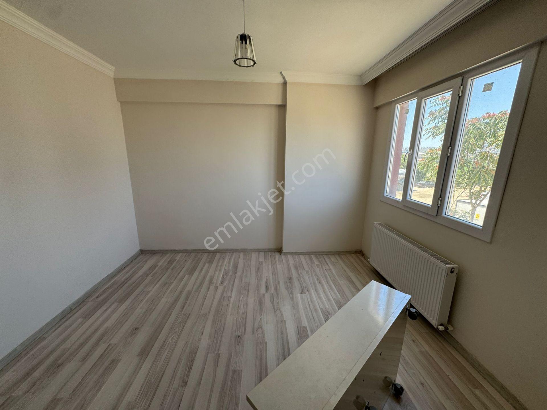 Zeki Emlak'tan Muradiye Mh. Site İçinde Kiralık 2+1 Daire - Görsel 7