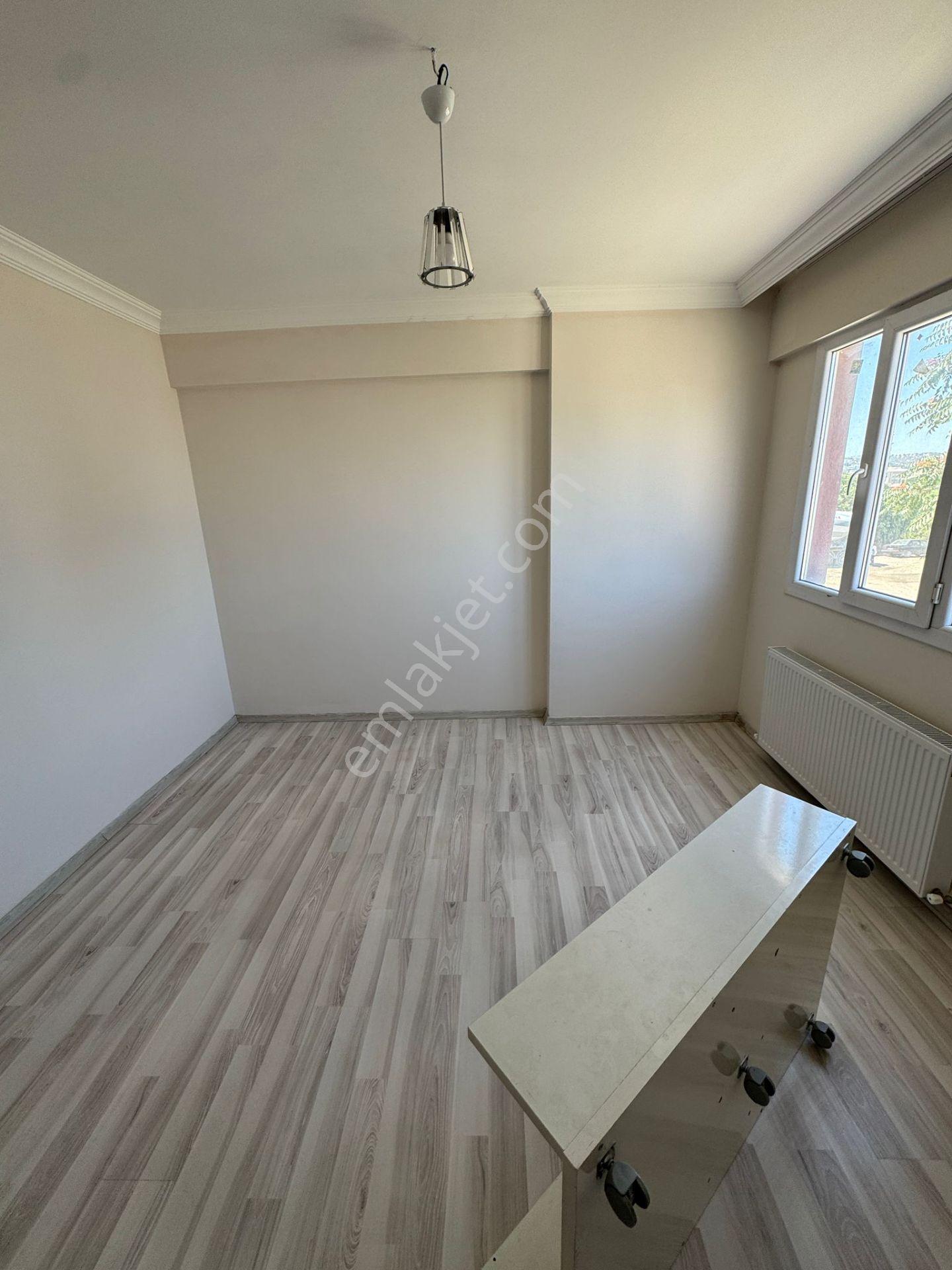 Zeki Emlak'tan Muradiye Mh. Site İçinde Kiralık 2+1 Daire - Görsel 9