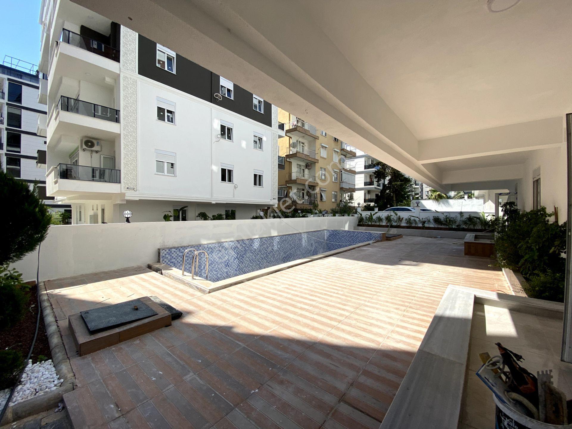 Işıklarda Havuzlu, Kapalı Otoparklı Site İçinde Katta 3+1 - Görsel 34