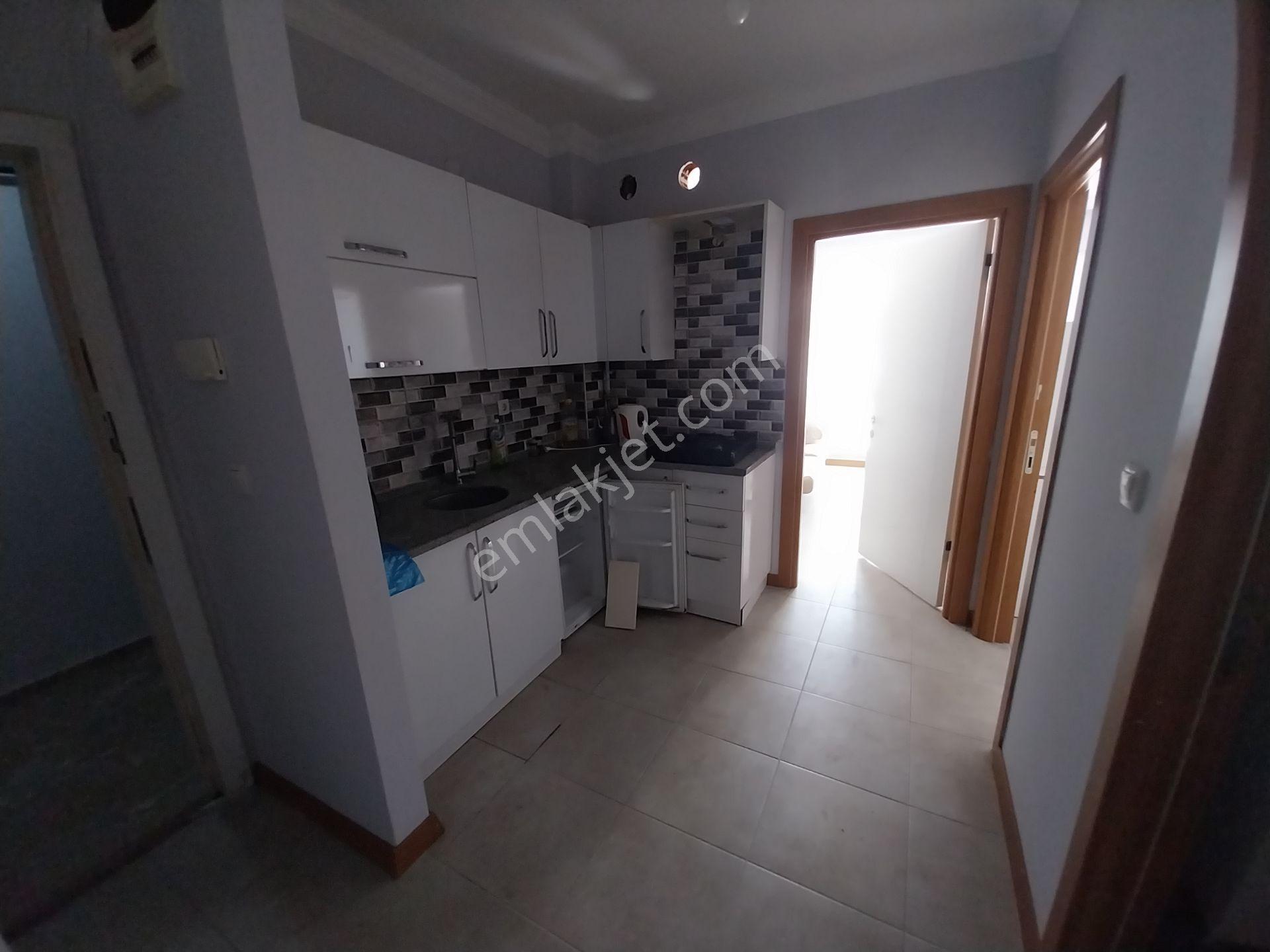 Üniversite Bölgesinde 1+1 *ayrı Mutfak* Eşyalı Satılık Daire - Görsel 10