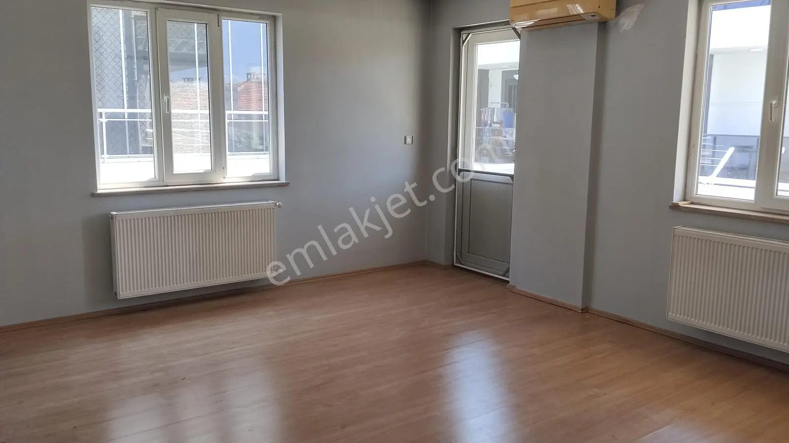 Ayvalık 150evler Mahallesi'nde 3+1 Kiralık Daire - Görsel 18