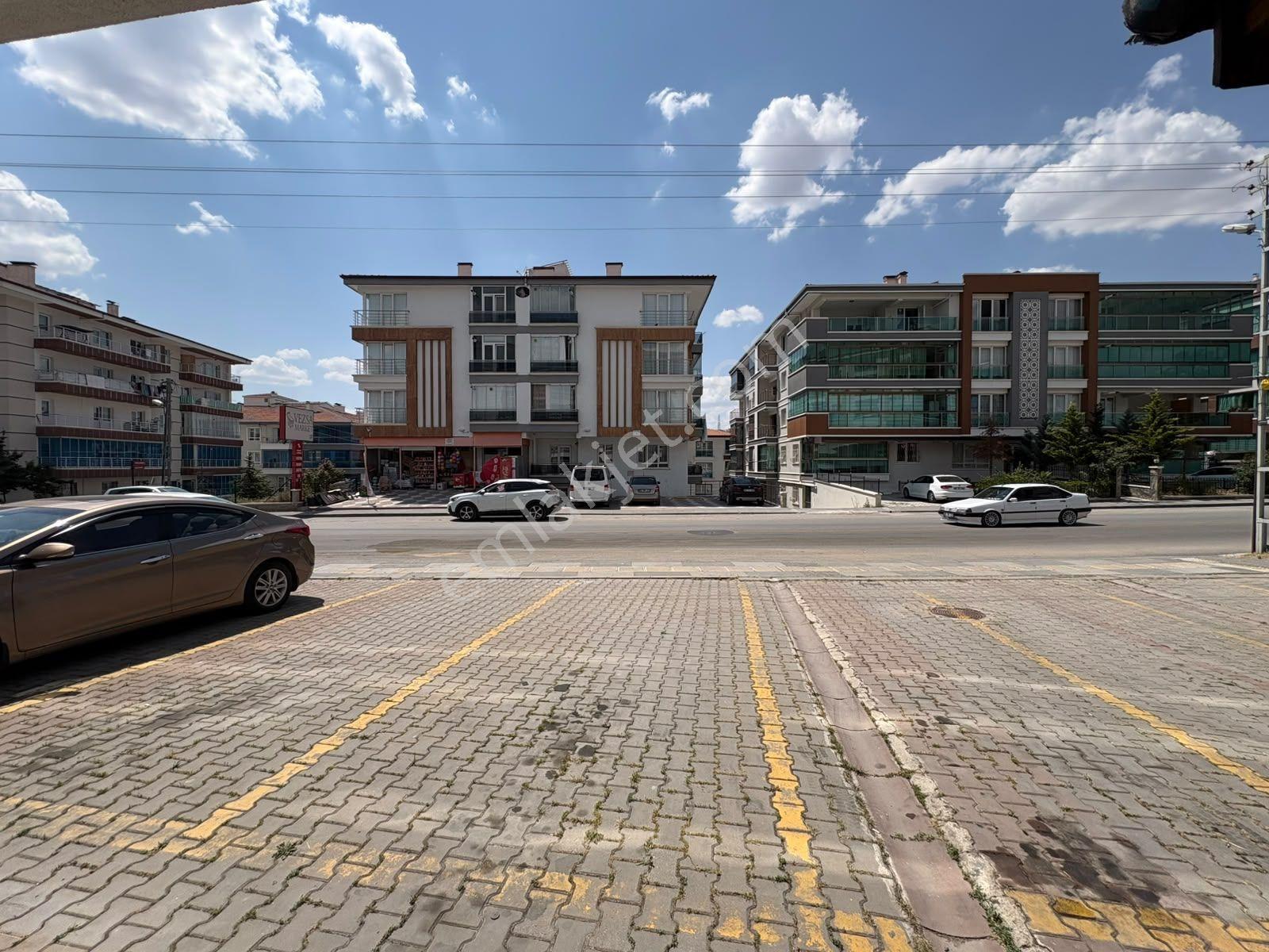 Marka İnşaat Emlak 2 Adet Yan Yana Dükkan İster Tek 50+60m2 Satl - Görsel 10