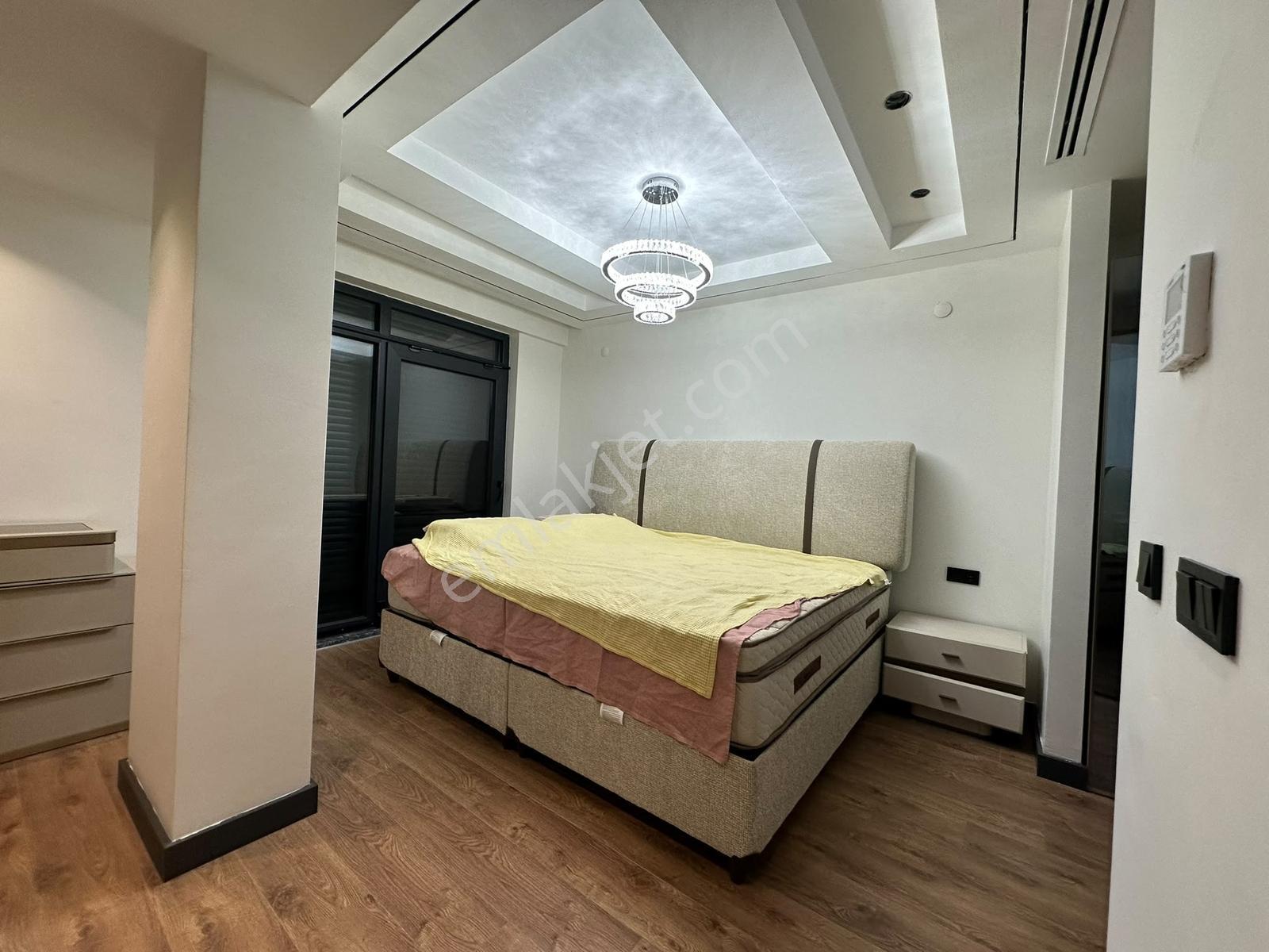 Kartepe Sarımeşe'de Müstakil Havuzlu 6+1 Ultra Lüks Eşyalı Villa - Görsel 32