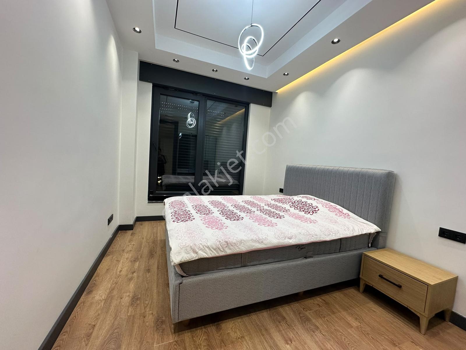 Kartepe Sarımeşe'de Müstakil Havuzlu 6+1 Ultra Lüks Eşyalı Villa - Görsel 24