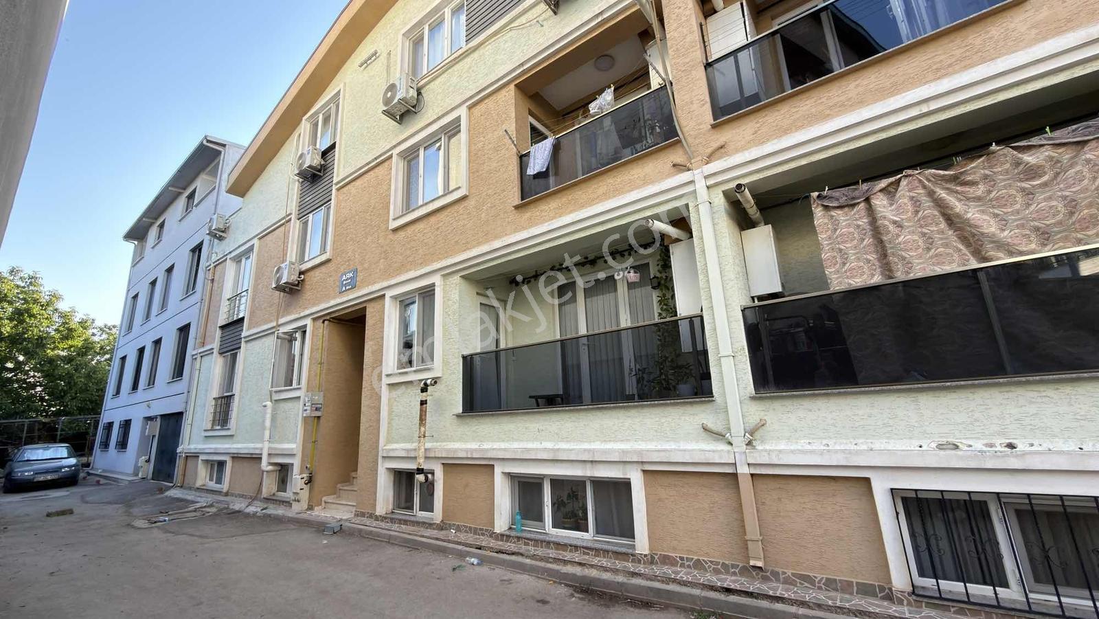 Demirci'de Kiralık 2+1 Bahçeli Daire - Görsel 24