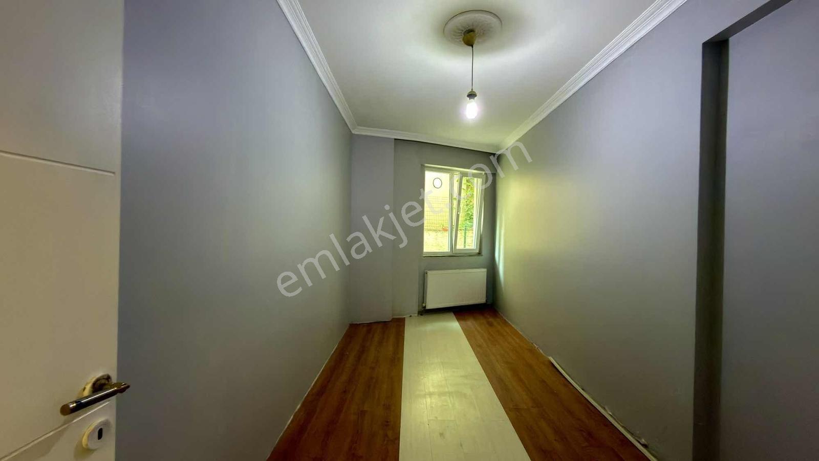 Demirci'de Kiralık 2+1 Bahçeli Daire - Görsel 11