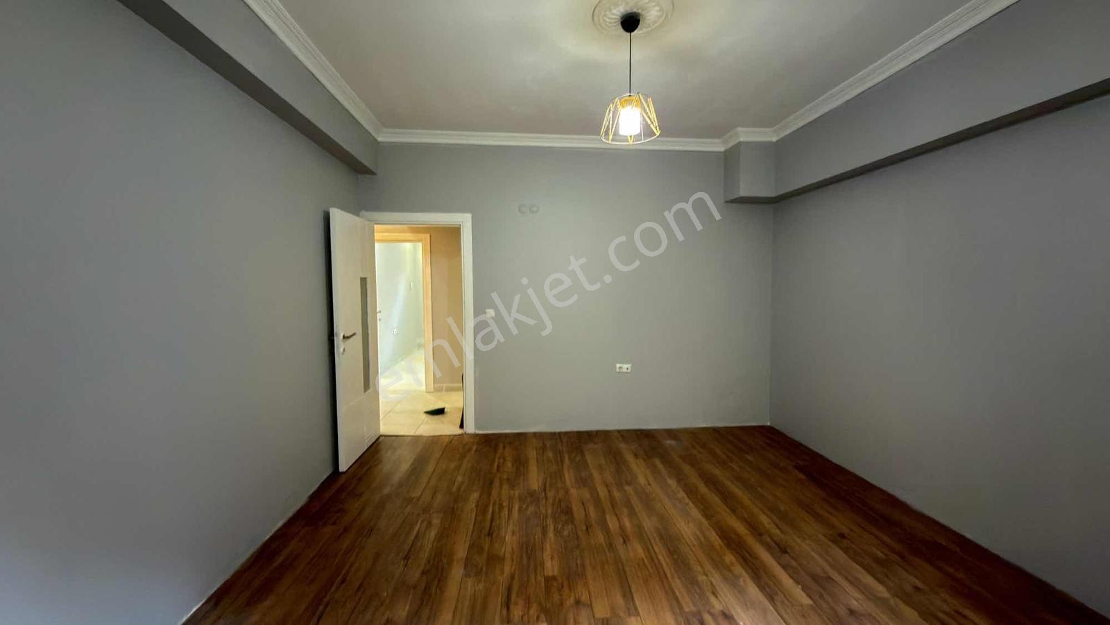 Demirci'de Kiralık 2+1 Bahçeli Daire - Görsel 18