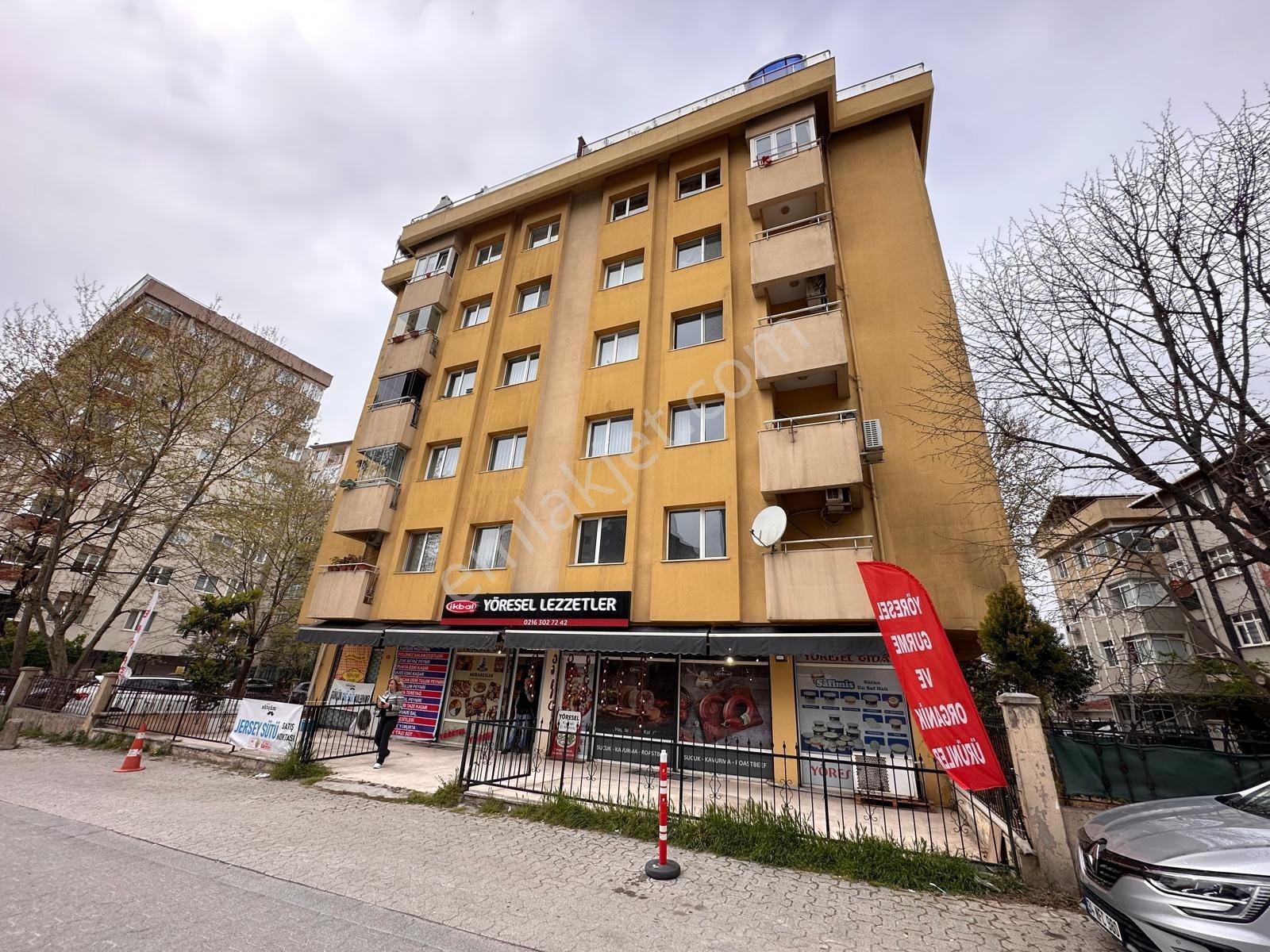İçerenköy'de 230 M2 Devren Kiralık Şarküteri Depo+ofis+mağaza - Görsel 6