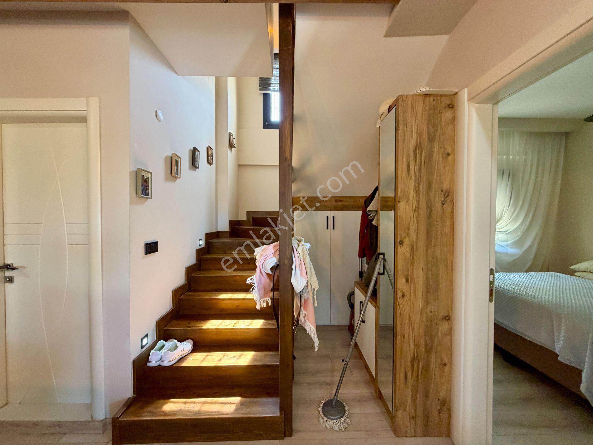 Kuşadası Soğucak Tam Müstakil Özel Havuzlu Deniz Manzaralı 4+1 - Görsel 21