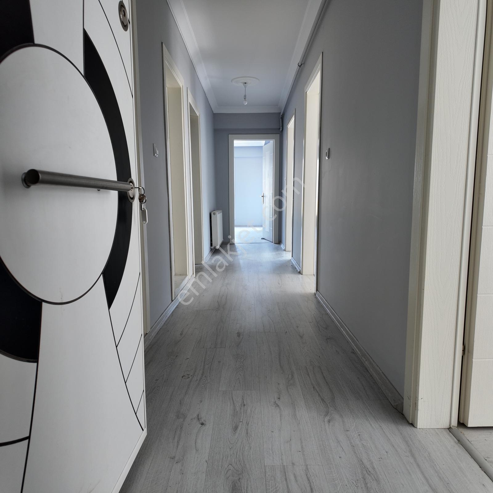 Efendi Ring Yolu Üzerinde 130 M2 Bakımlı Asansörlü 3+1 Daire - Görsel 11