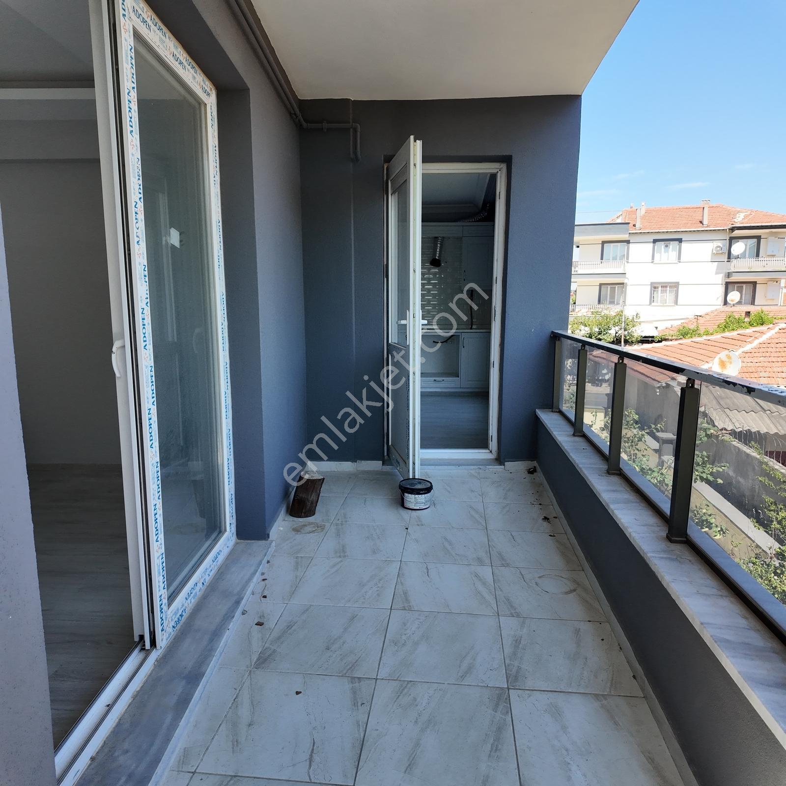 Efendi Ring Yolu Üzerinde 130 M2 Bakımlı Asansörlü 3+1 Daire - Görsel 23