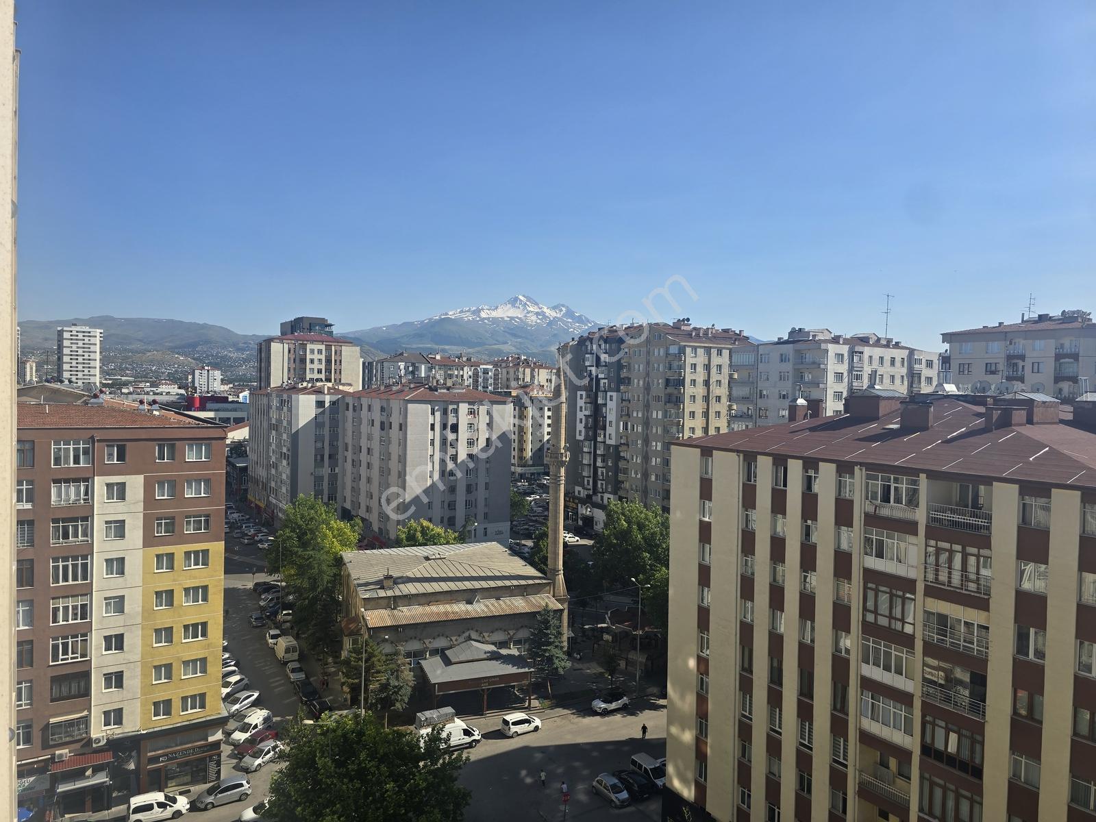 Sahabiye Merkezi Konumda Geniş Bakımlı 3+1 Kiralık Daire - Görsel 8