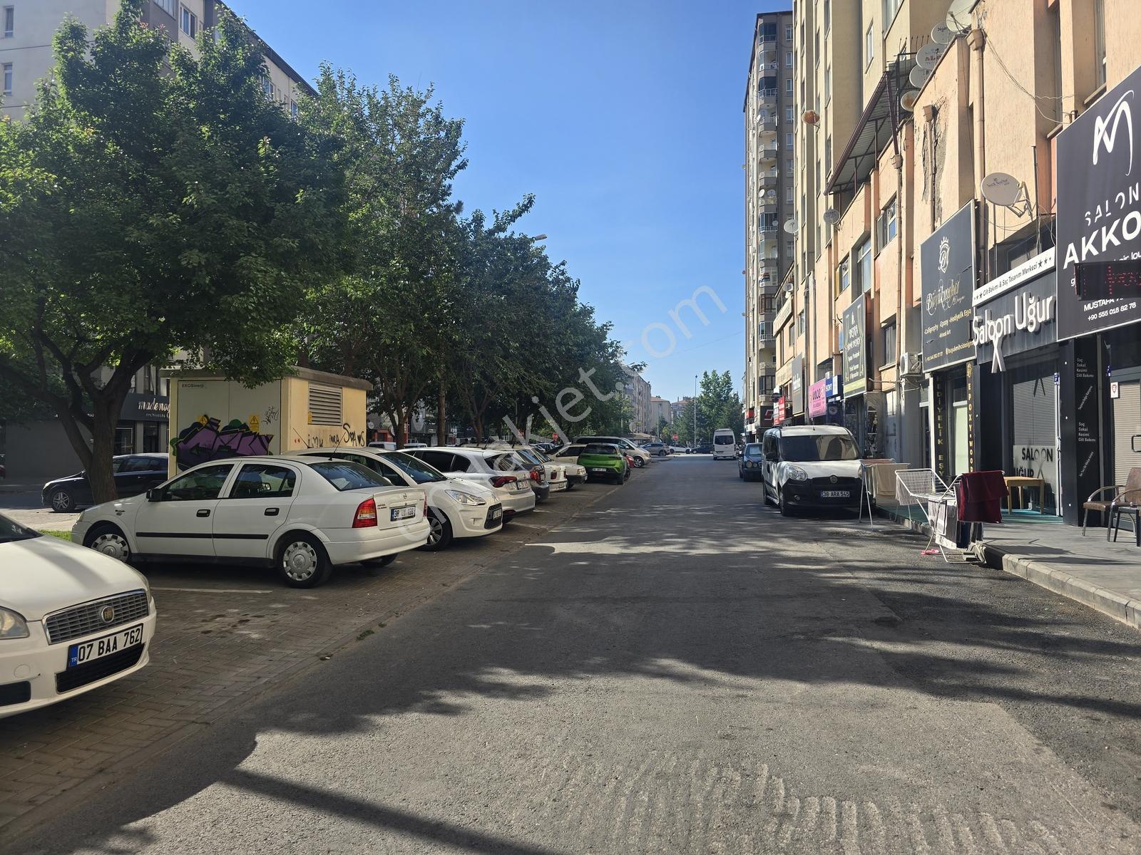 Sahabiye Merkezi Konumda Geniş Bakımlı 3+1 Kiralık Daire - Görsel 17