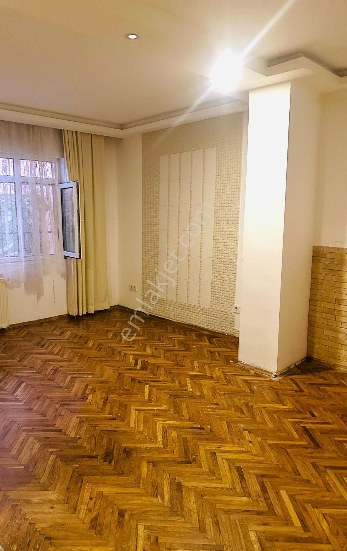 Tarabya Sanatçılar Sitesinde 3+1 200 Metrekare Muhteşem Satılık Bahçe Katı - Görsel 11