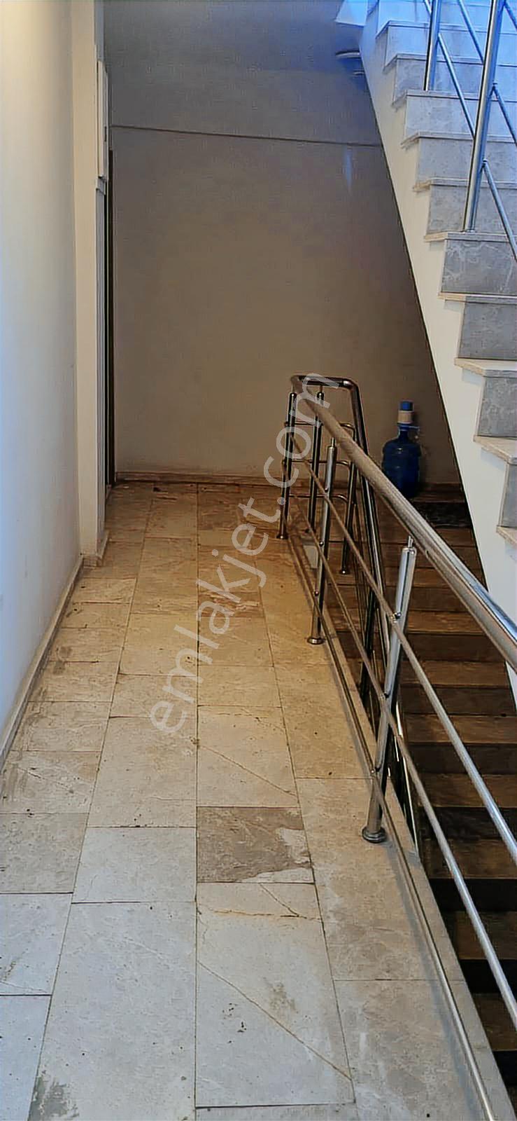 Çiğli Balatçıkda Üniversite Yakını Merkezi Kiralık 1+1 Daire - Görsel 25