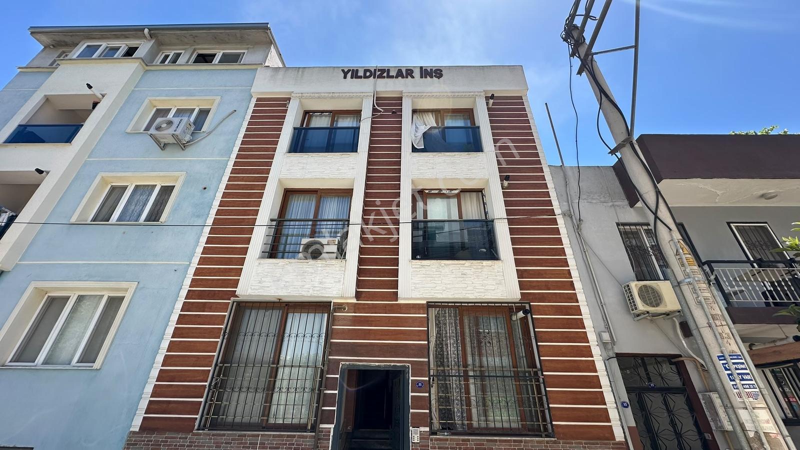 Katip Çelebi Üni. Yakınında Eşyalı Bahçeli 1+1 Kiralık Daire