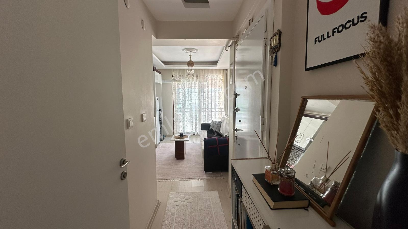 Katip Çelebi Üni. Yakınında Eşyalı Bahçeli 1+1 Kiralık Daire - Görsel 7