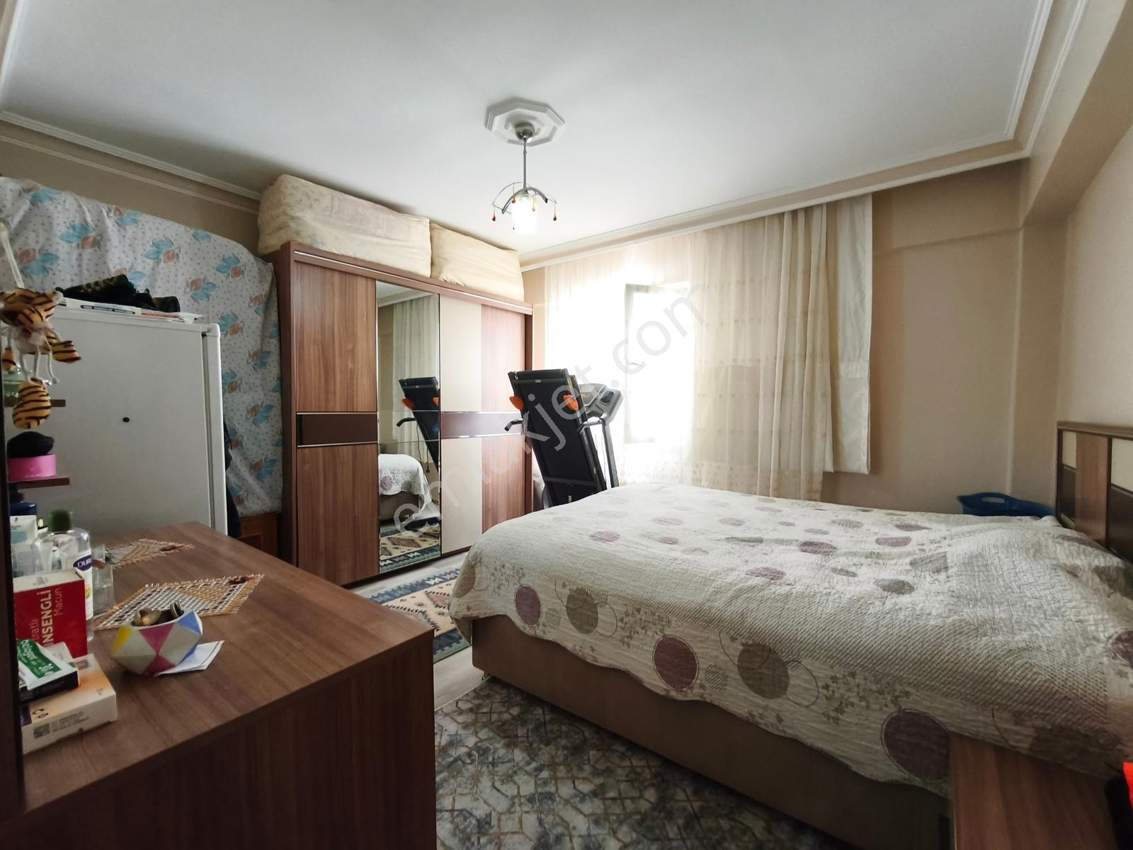 Yükseltepe'de Cadde Üzeri Geniş Kullanım Ön Cephe 140m² 3+1 Acil - Görsel 23