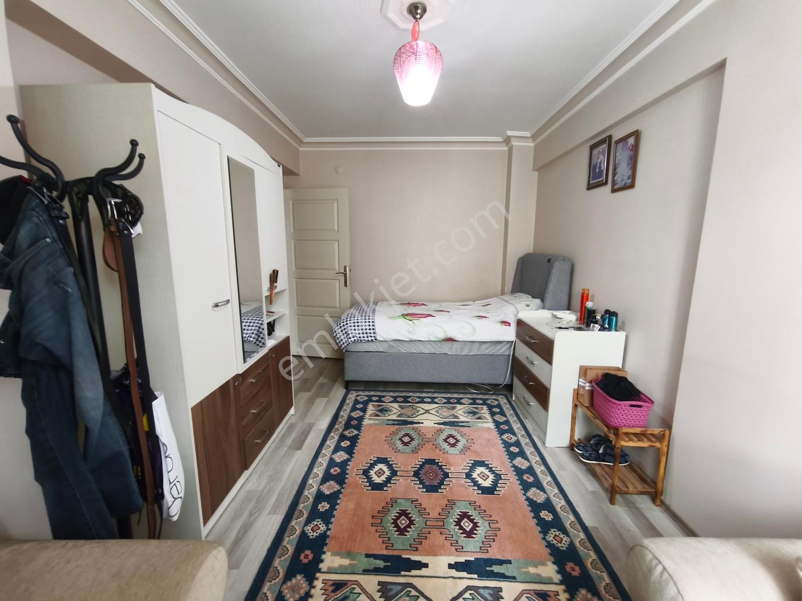 Yükseltepe'de Cadde Üzeri Geniş Kullanım Ön Cephe 140m² 3+1 Acil - Görsel 20