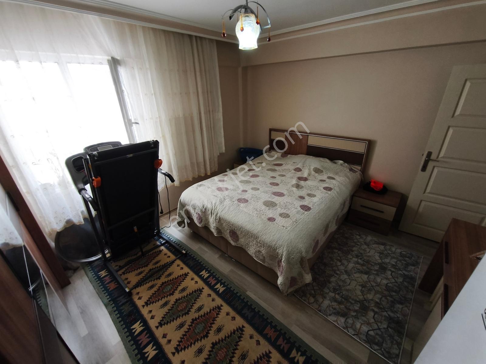 Yükseltepe'de Cadde Üzeri Geniş Kullanım Ön Cephe 140m² 3+1 Acil - Görsel 25