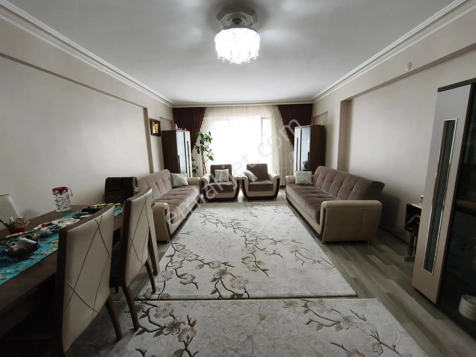 Yükseltepe'de Cadde Üzeri Geniş Kullanım Ön Cephe 140m² 3+1 Acil - Görsel 5