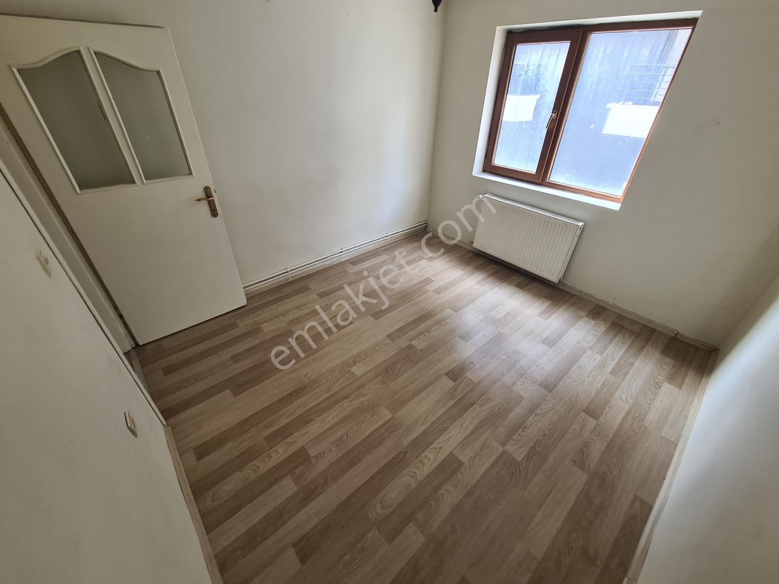 Sancaktepe Göbekte 1.kat Ön Cephe 2-banyolu Kiralık 3+1 Daire - Görsel 24