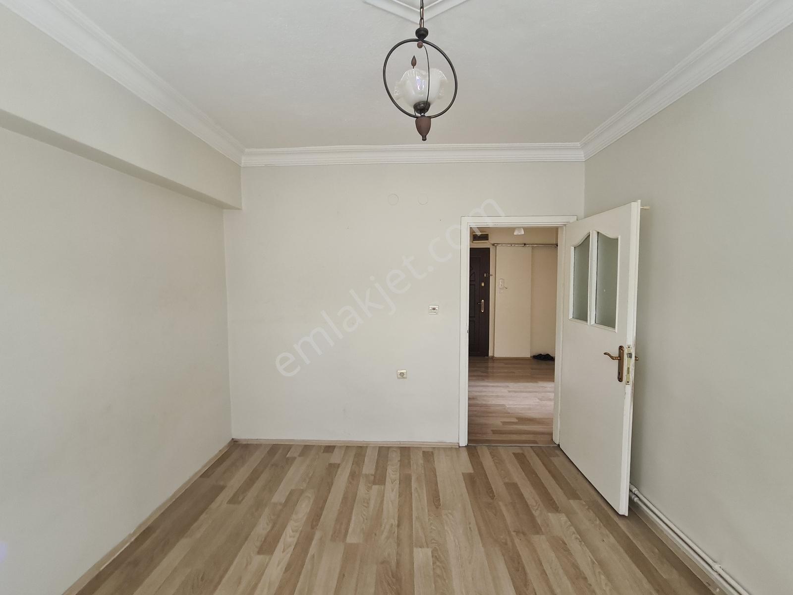 Sancaktepe Göbekte 1.kat Ön Cephe 2-banyolu Kiralık 3+1 Daire - Görsel 23